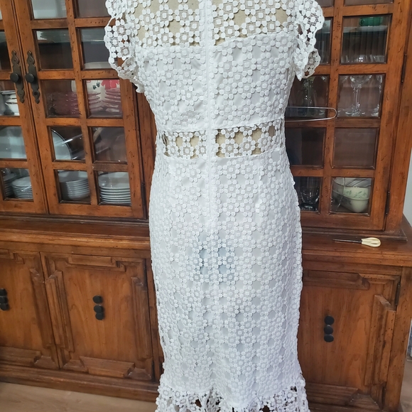 White Floral Lace Two-Piece Midi Dress - Picture 5 of 12